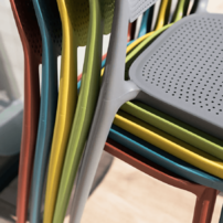 0000291560-fedra-stoličky-set-detail-farby.png